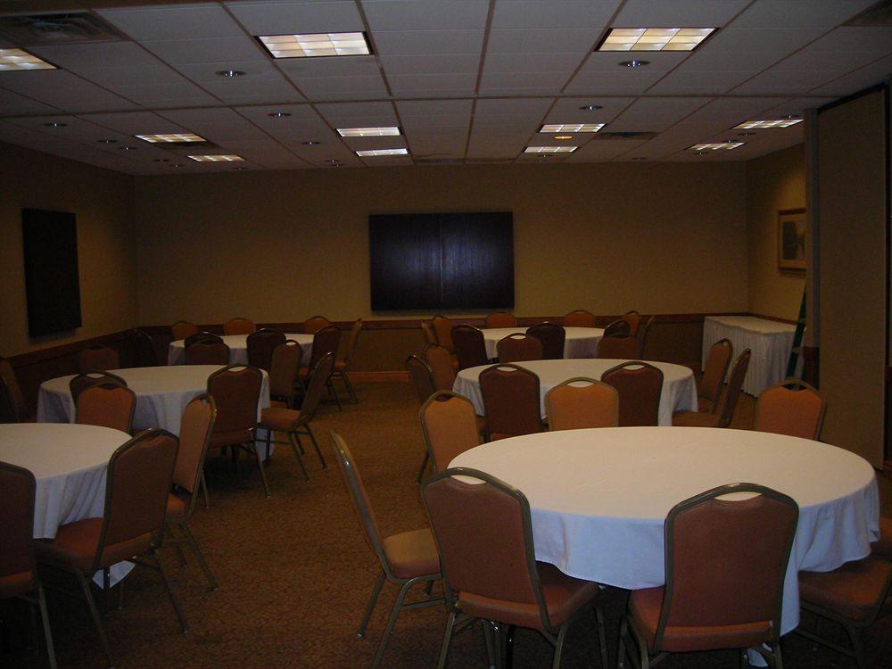 Express & Pittsburgh Airport By Ihg Hotel Robinson Township (Allegheny County)