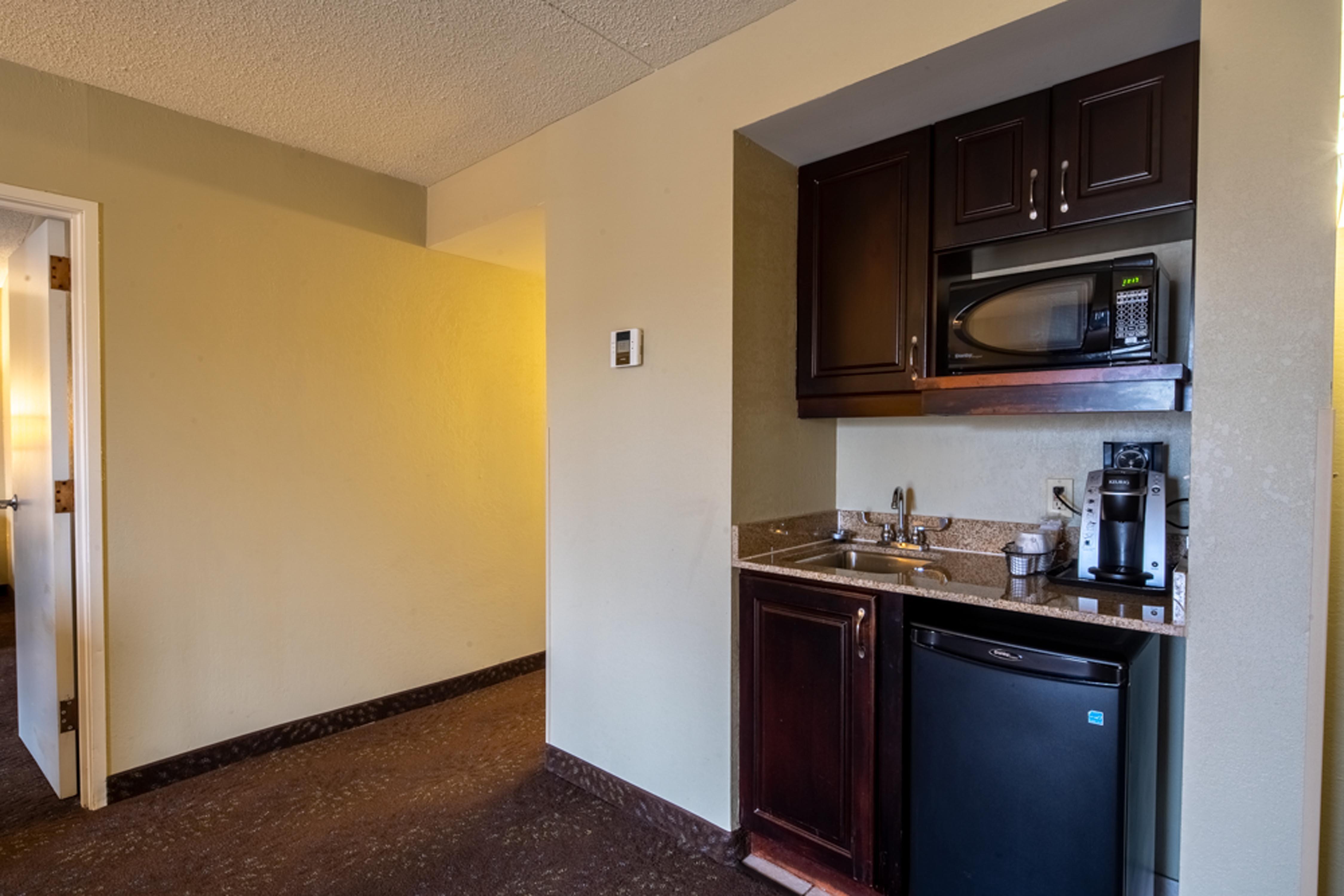 Express & Pittsburgh Airport By Ihg Hotel