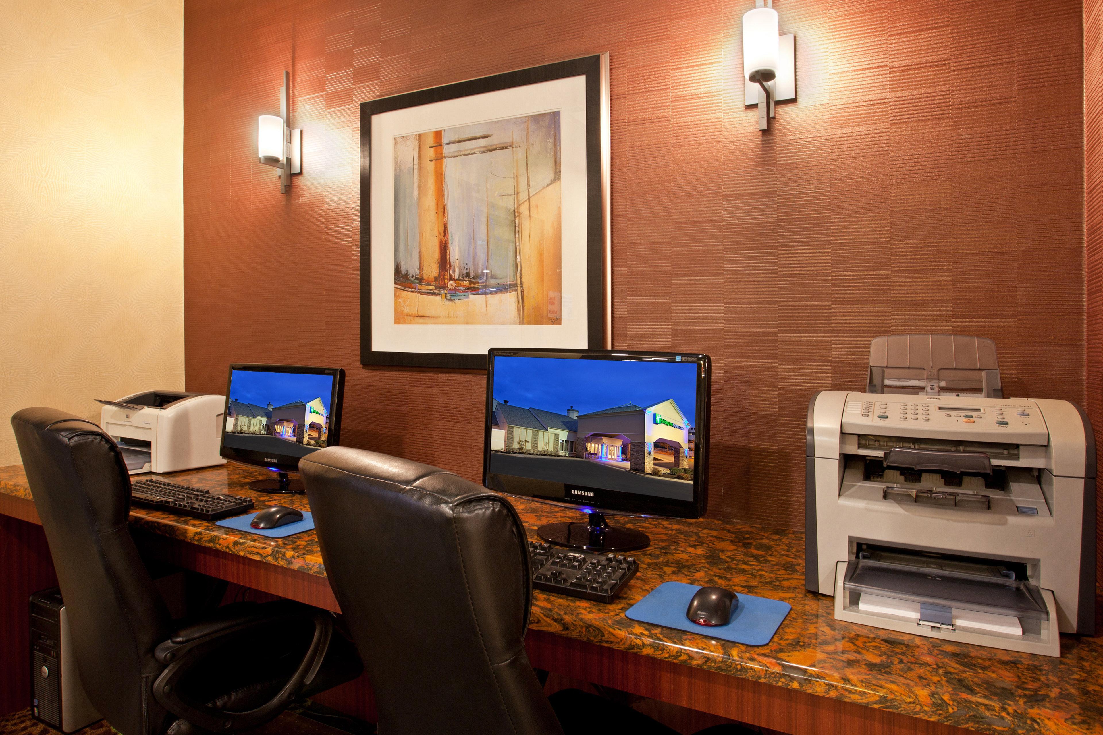 Express & Pittsburgh Airport By Ihg