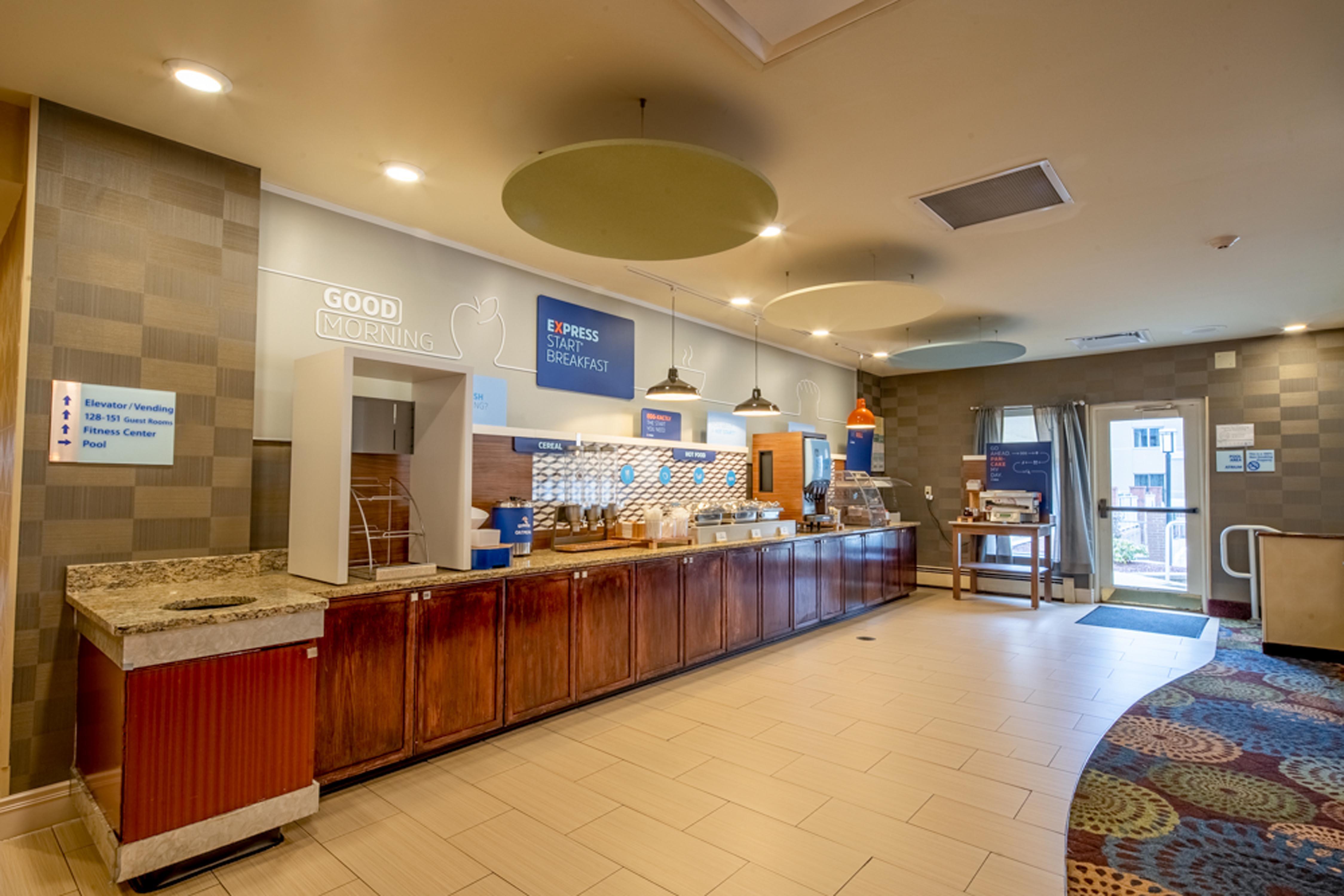 Hotel Express & Pittsburgh Airport By Ihg 3*